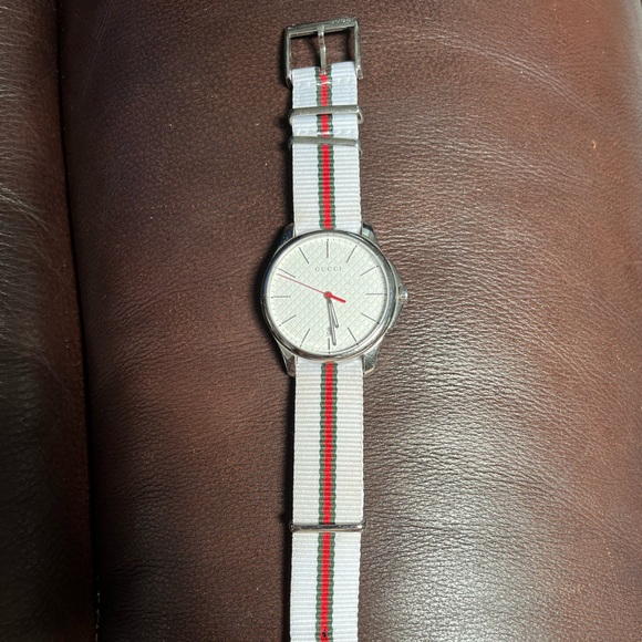 Men Gucci Watch - Picture 1 of 5